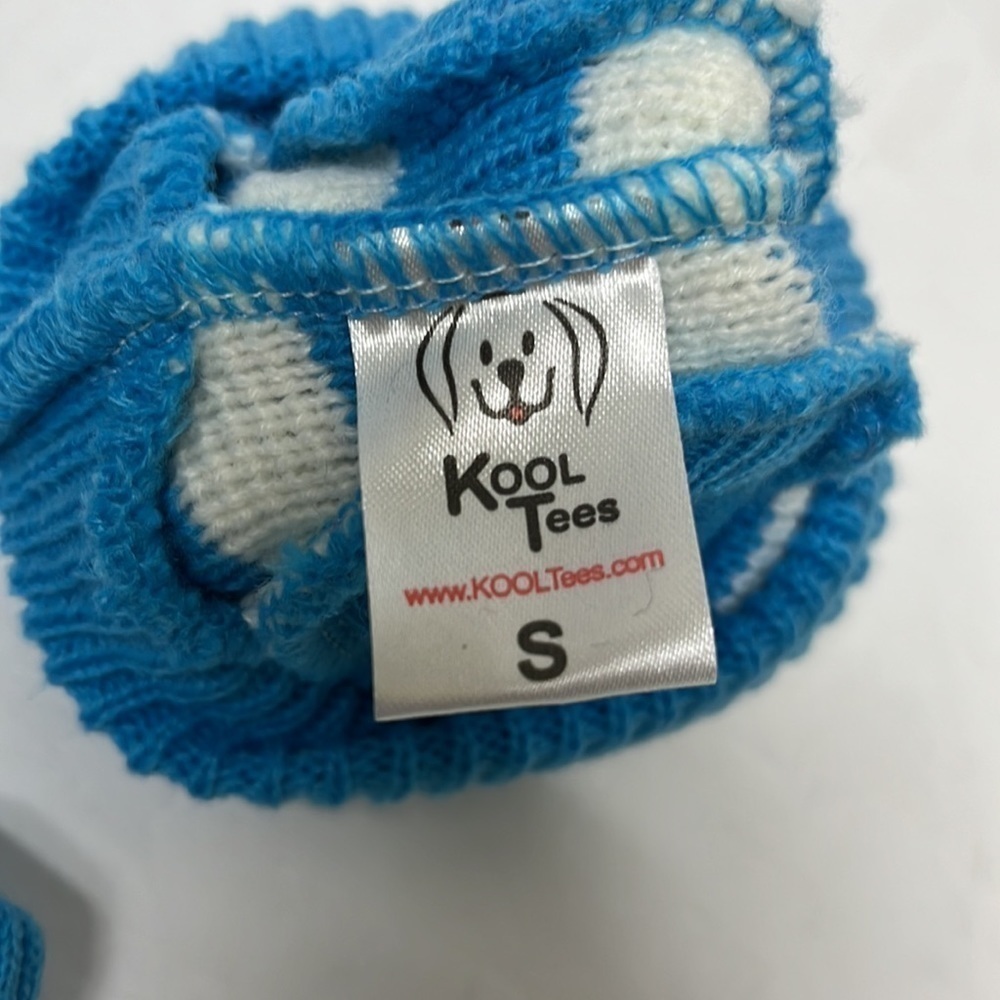 Small pet sweater - Picture 3 of 3